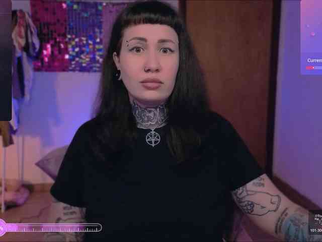 DakotaCandy webcam