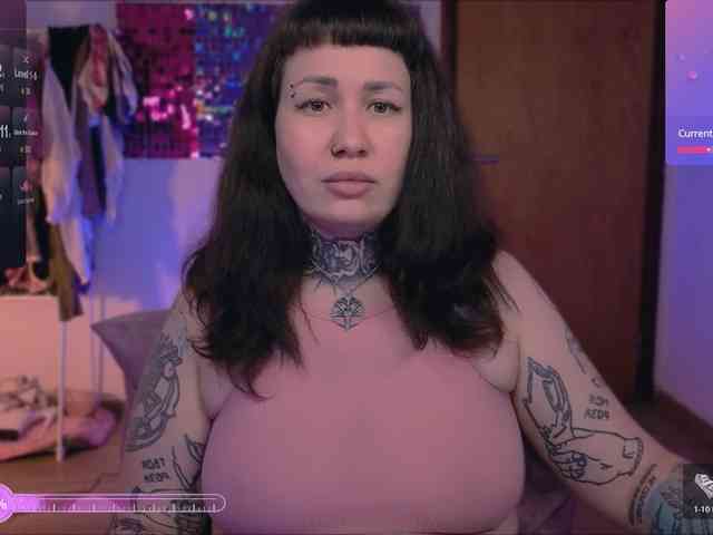 DakotaCandy webcam
