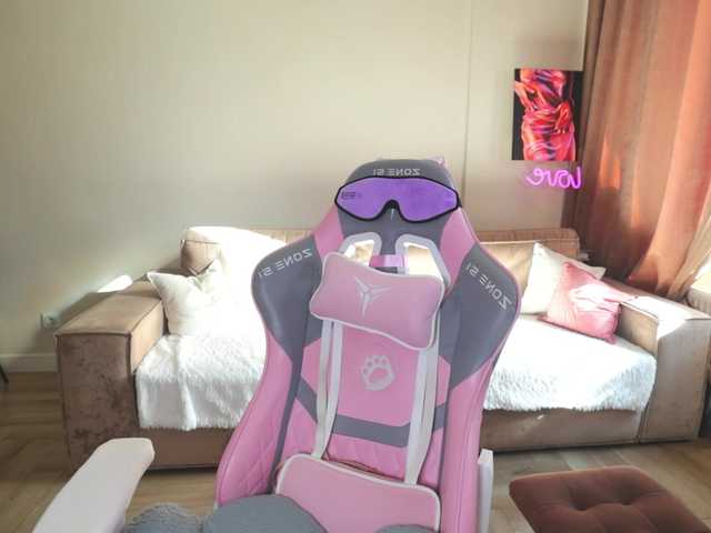 myemmy live cam on BongaCams
