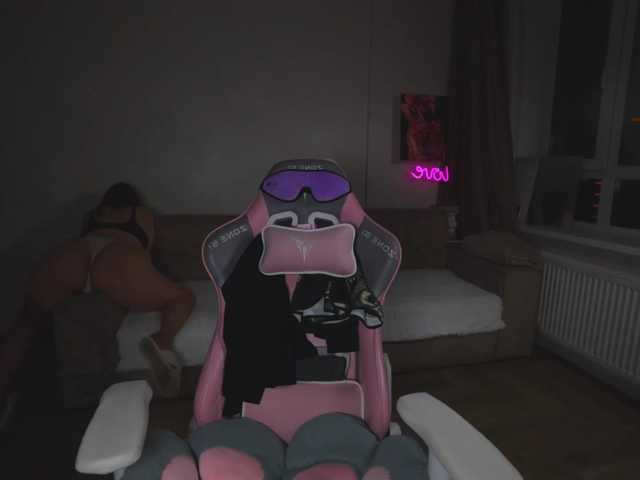 myemmy live cam on BongaCams