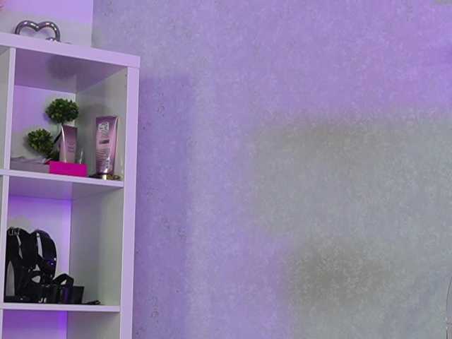 EveWilder live cam on BongaCams