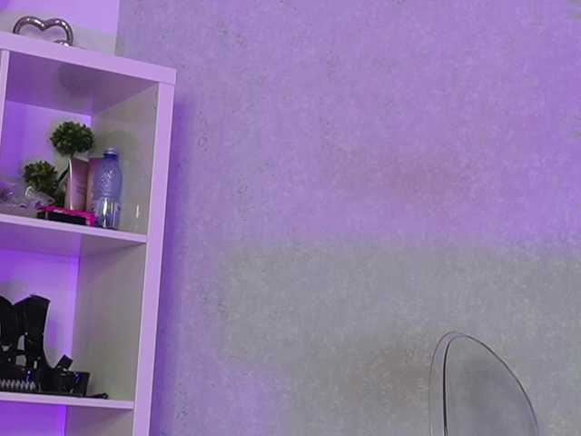 EveWilder live cam on BongaCams
