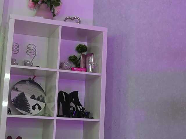 EveWilder live cam on BongaCams