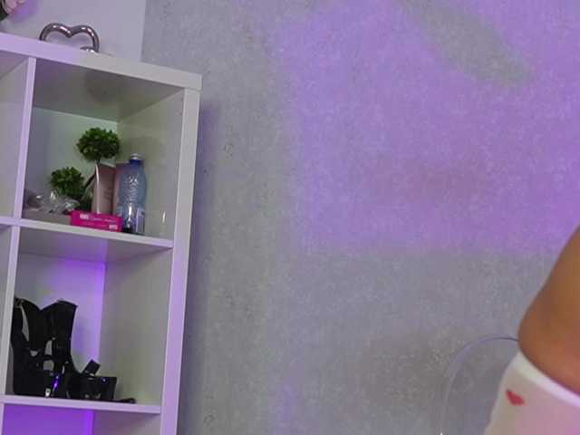 EveWilder live cam on BongaCams
