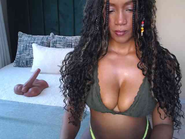 Saharangoddess webcam