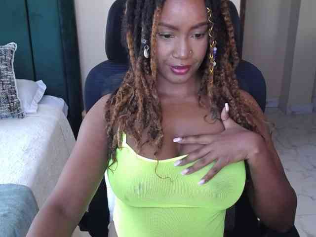 Saharangoddess webcam