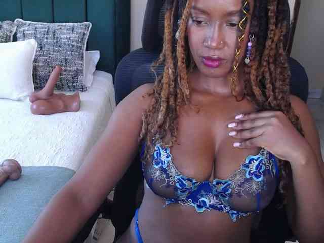 Saharangoddess webcam