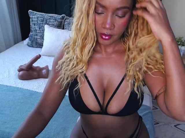 Saharangoddess webcam