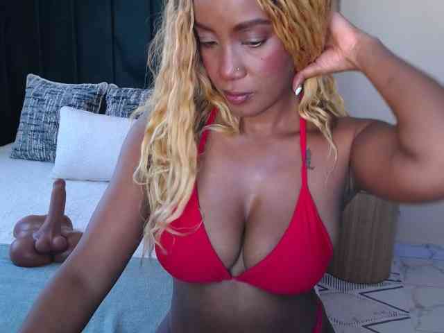 Saharangoddess webcam