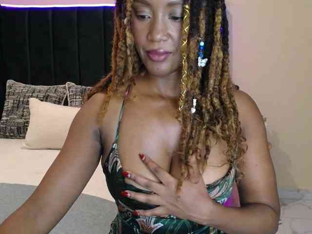 Saharangoddess webcam