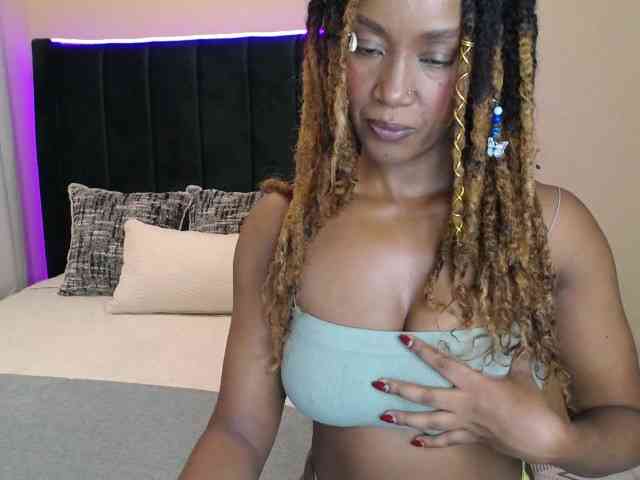 Saharangoddess webcam