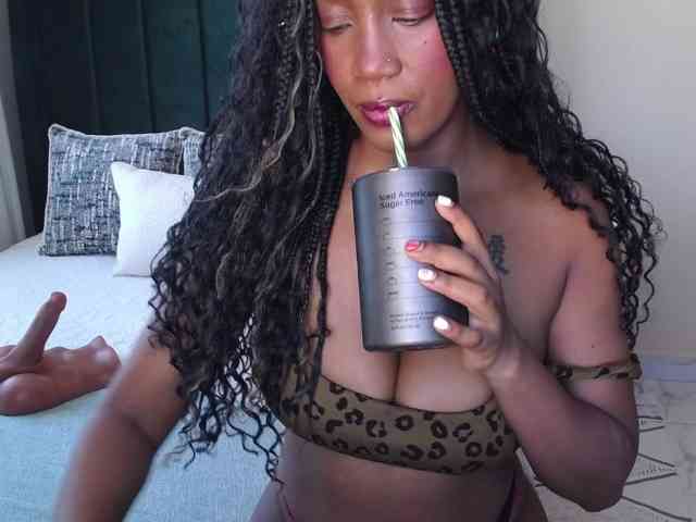 Saharangoddess webcam
