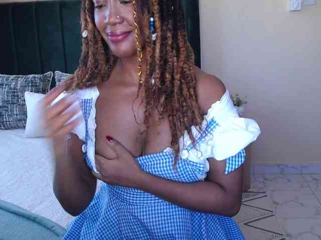 Saharangoddess webcam