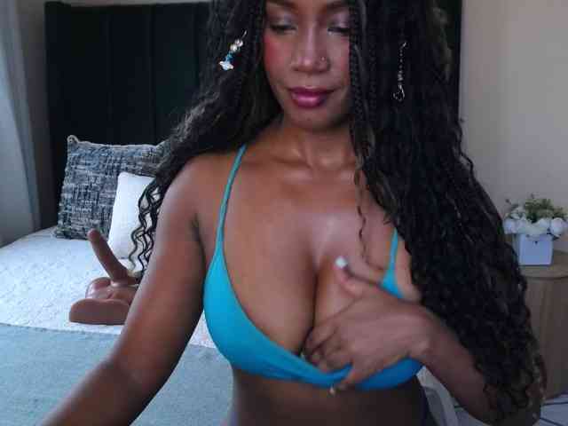 Saharangoddess webcam