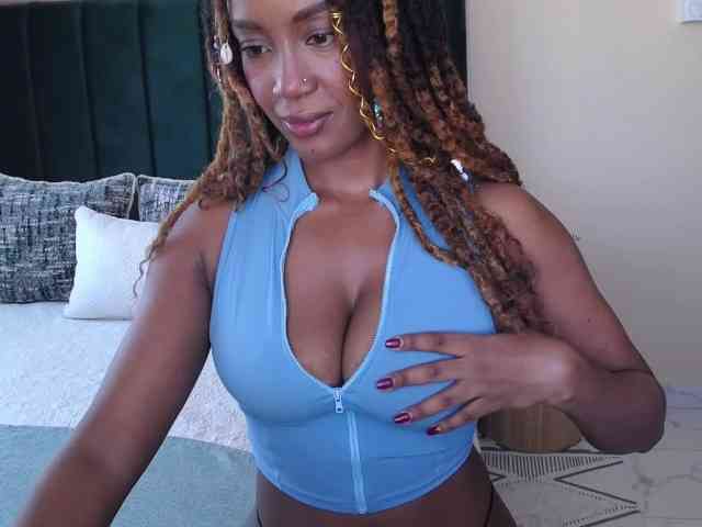 Saharangoddess webcam