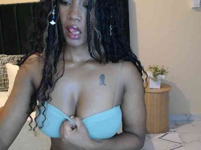 Saharangoddess webcam