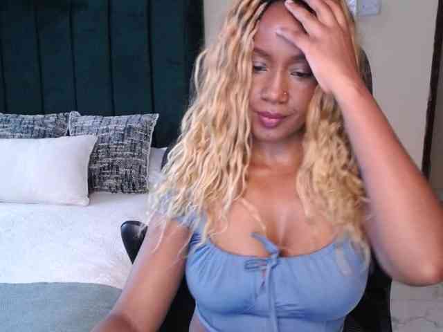 Saharangoddess webcam