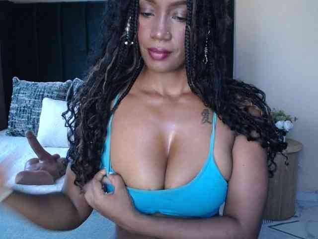 Saharangoddess webcam