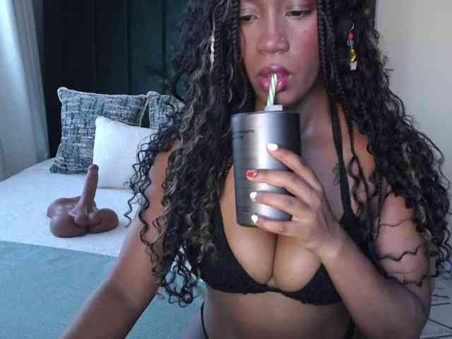 Saharangoddess webcam