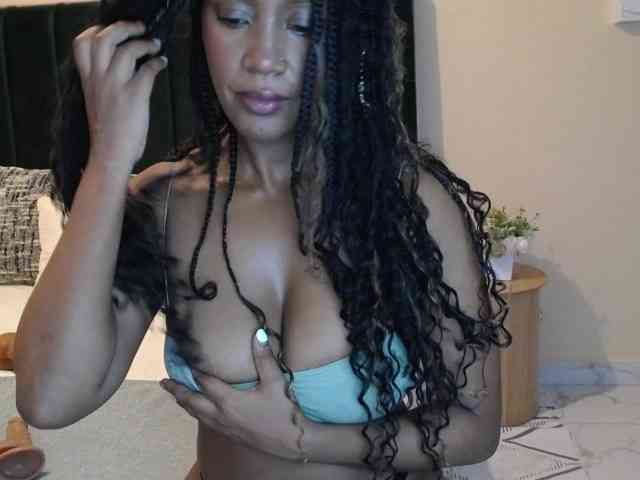 Saharangoddess webcam