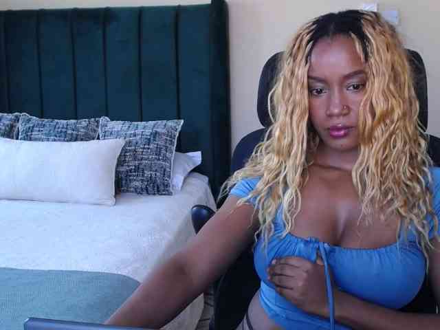 Saharangoddess webcam