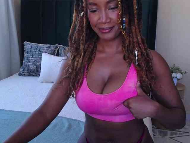 Saharangoddess webcam