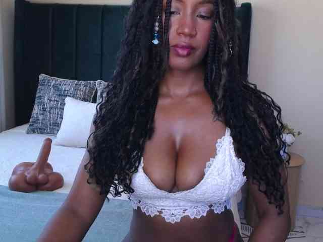 Saharangoddess webcam