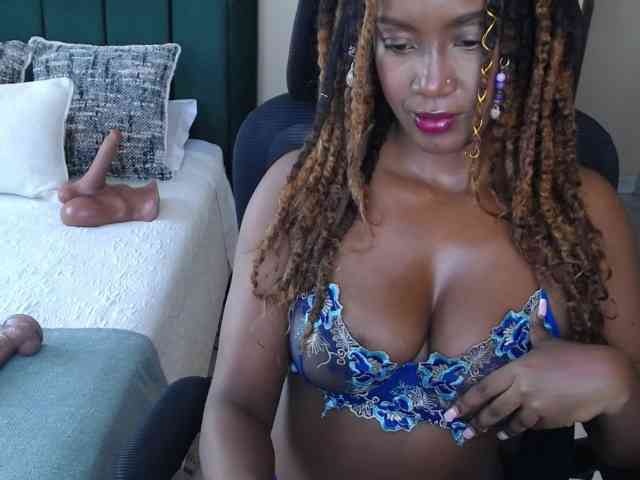 Saharangoddess webcam