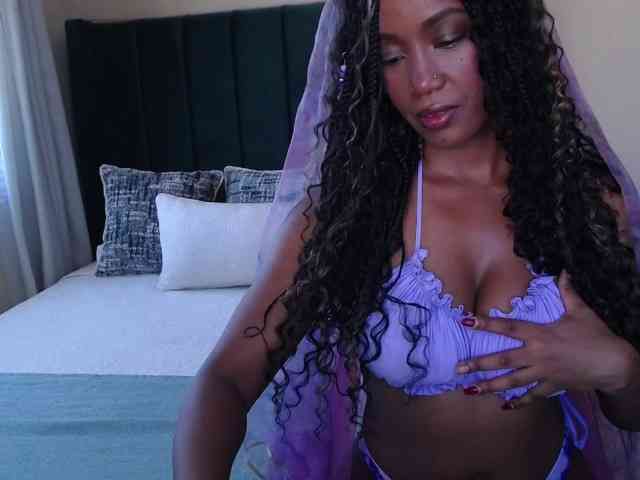 Saharangoddess webcam