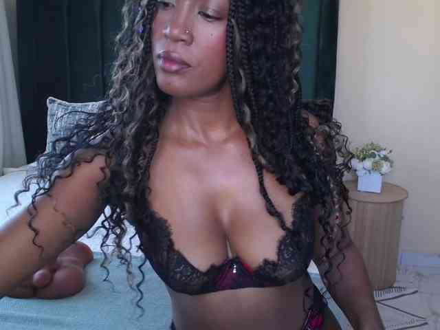 Saharangoddess webcam