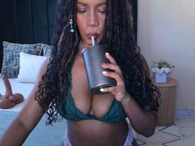 Saharangoddess webcam