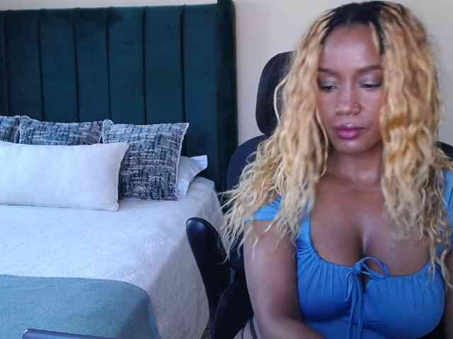 Saharangoddess webcam