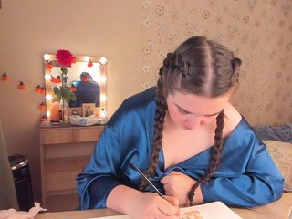 Alicenextdoor Porn Show