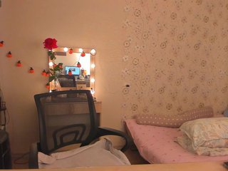 Alicenextdoor Porn Show