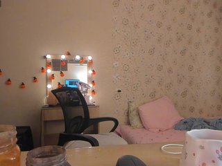 Alicenextdoor Porn Show