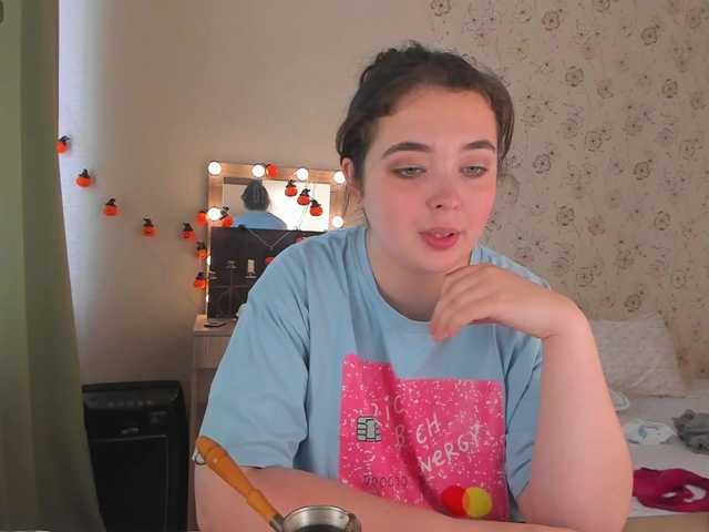 Alicenextdoor live cam on BongaCams