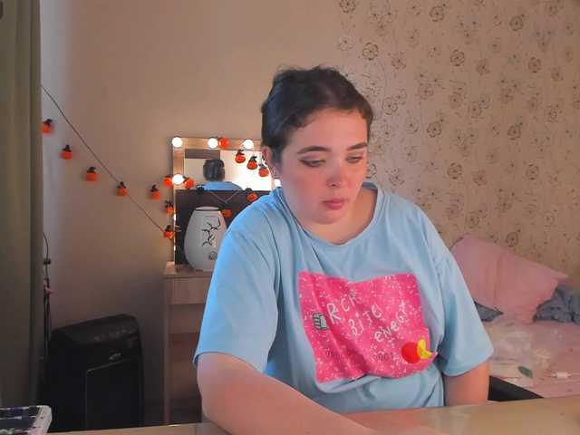 Alicenextdoor live cam on BongaCams
