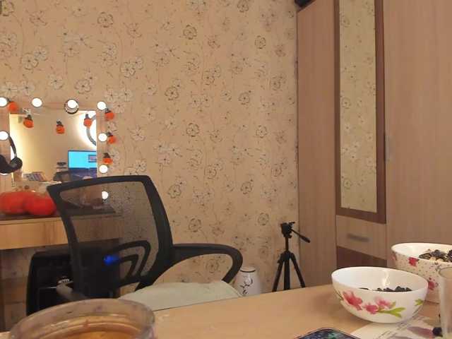 Alicenextdoor