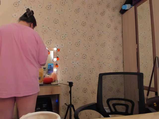 Alicenextdoor live cam on BongaCams