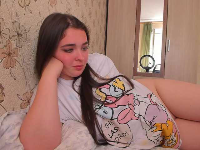 Alicenextdoor live cam on BongaCams