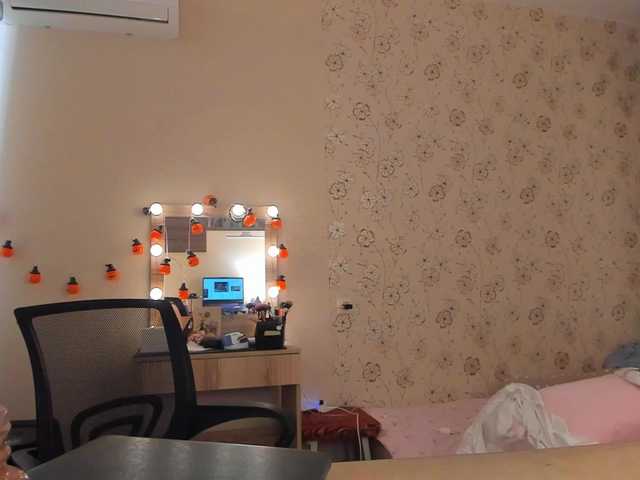 Alicenextdoor