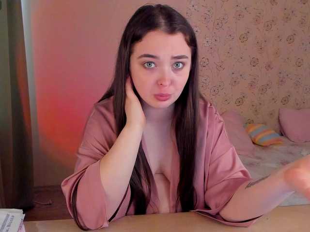Alicenextdoor's BongaCams show and profile