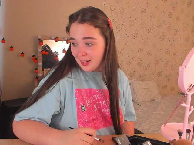Alicenextdoor live cam on BongaCams