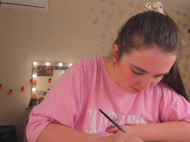 Alicenextdoor live cam on BongaCams