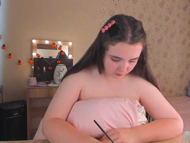 Alicenextdoor live cam on BongaCams