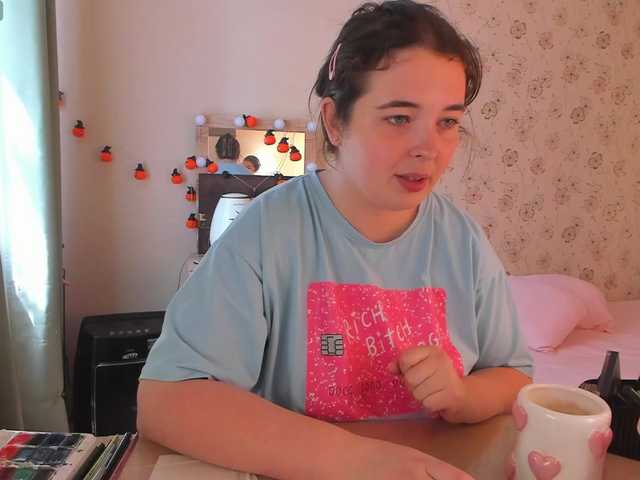 Alicenextdoor live webcam show