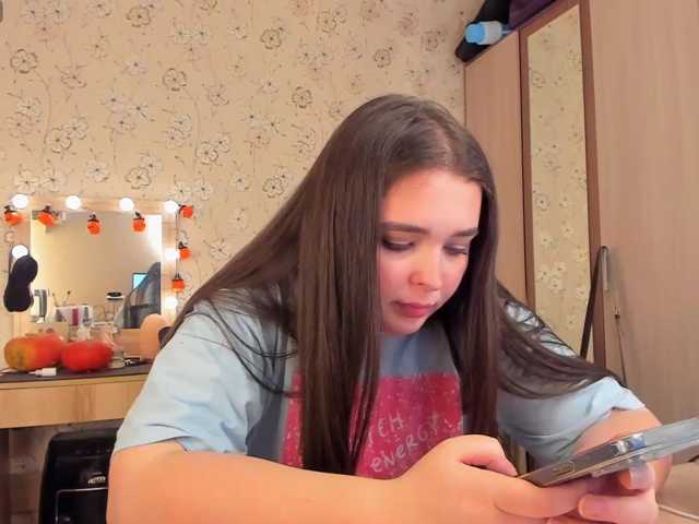 Alicenextdoor live cam on BongaCams