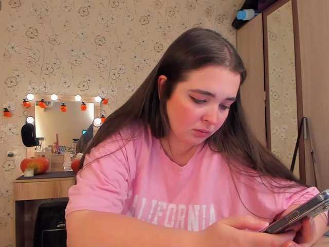 Alicenextdoor live cam on BongaCams