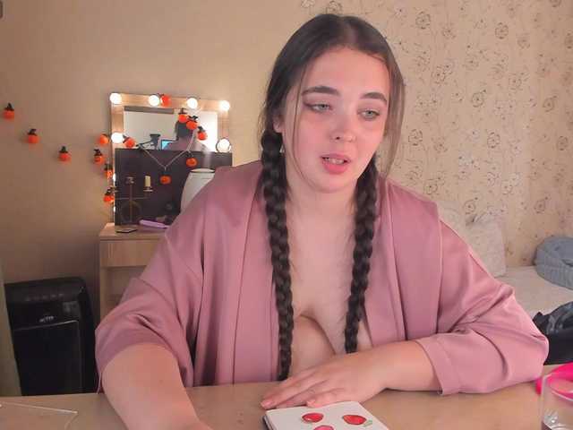 Alicenextdoor live webcam show