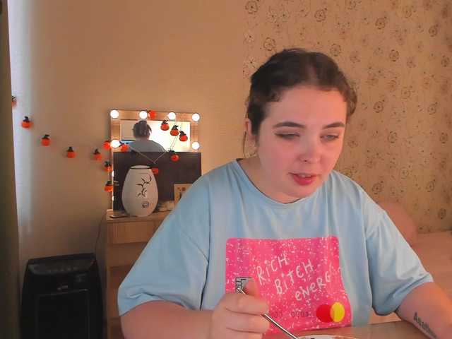 Alicenextdoor live webcam show